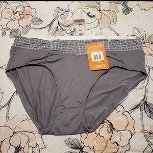 Warner’s Blissful Benefits Hipsters